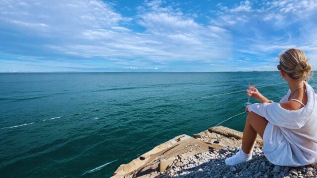 Kadın, Sahil, Şampanya, Deniz Manzarası